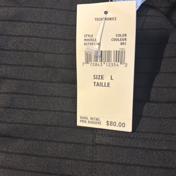 Claiborne men’s black t-shirt, NWT, stretch fabric with fine stripes - Picture 6 of 7